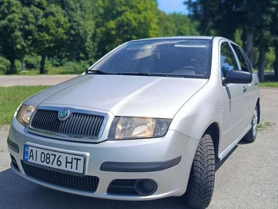 Skoda Fabia                           2006г. в рассрочку