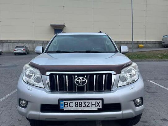 Toyota Land cruiser prado 2010р. у розстрочку