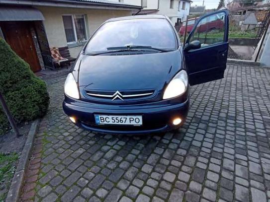 Citroen Xsara picasso 2003г. в рассрочку