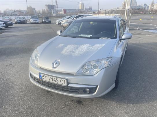 Renault Laguna                          2010г. в рассрочку