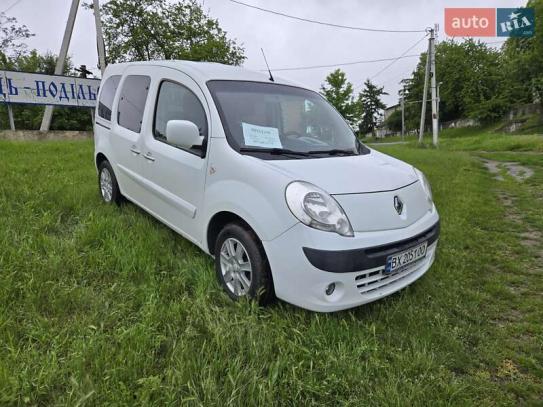 Renault Kangoo                          2012г. в рассрочку