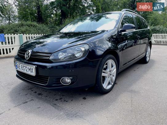 Volkswagen Golf
                            2011г. в рассрочку