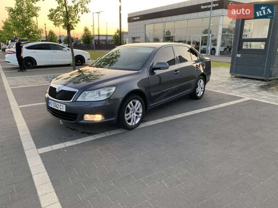 Skoda Octavia                         2010г. в рассрочку