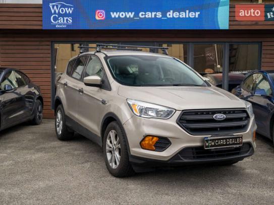 Ford Escape                          2017г. в рассрочку