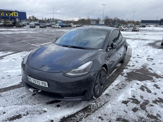 Tesla Model 3                         2021г. в рассрочку