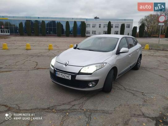 Renault Megane 2013г. в рассрочку