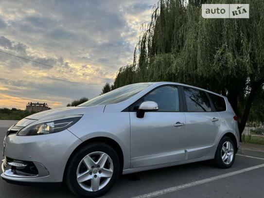 Renault Scenic 2013г. в рассрочку