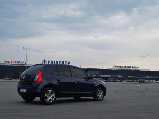 Dacia Sandero 2009g. in Raten