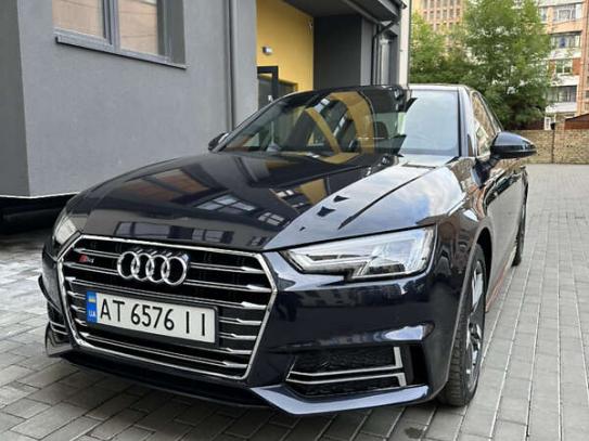 Audi A4 2017р. у розстрочку