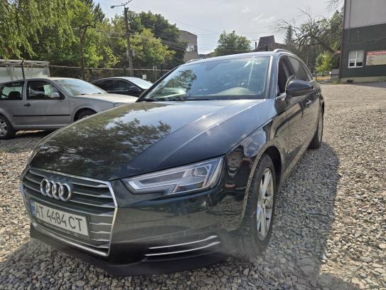 Audi A4                              2018г. в рассрочку