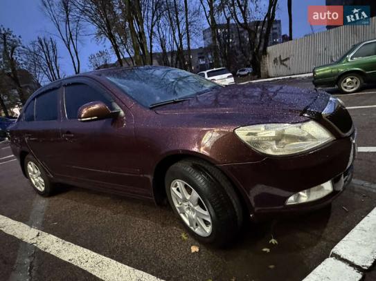 Skoda Octavia                         2010г. в рассрочку