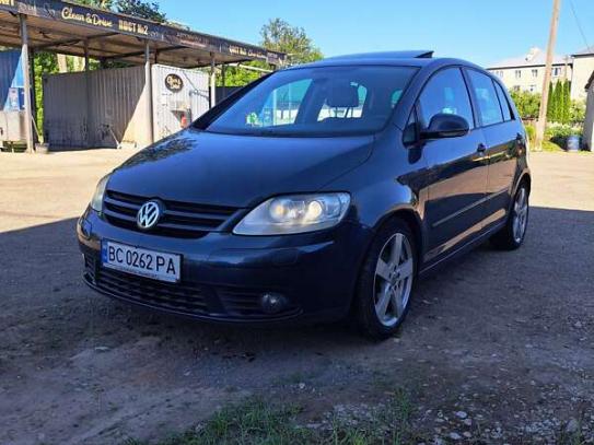 Volkswagen Golf plus
                       2005г. в рассрочку