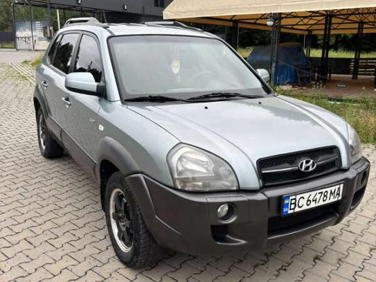 Hyundai Tucson                          2007г. в рассрочку
