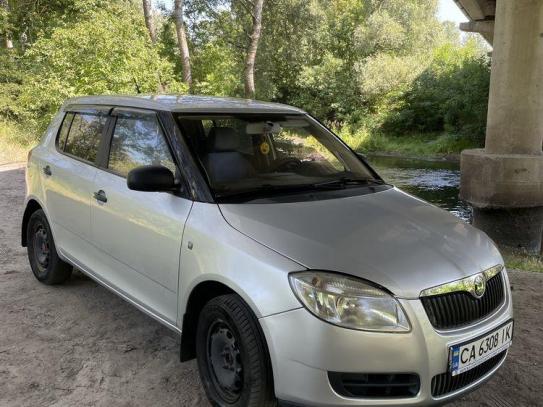 Skoda Fabia                           2007г. в рассрочку