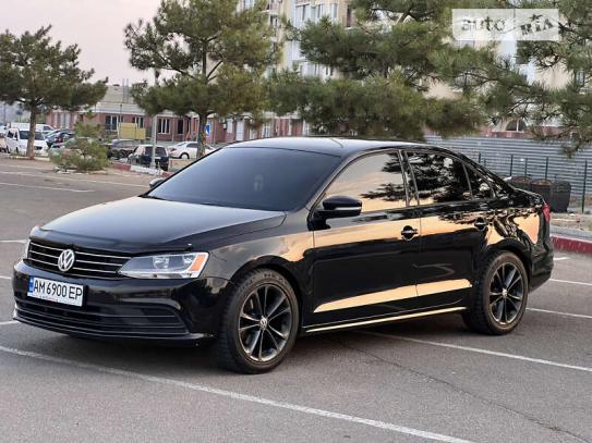 Volkswagen Jetta 2015р. у розстрочку