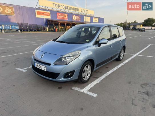 Renault Grand scenic                    2009г. в рассрочку