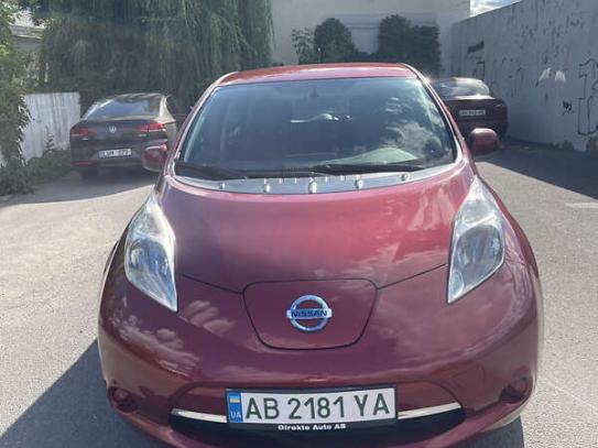 Nissan Leaf                            2013г. в рассрочку