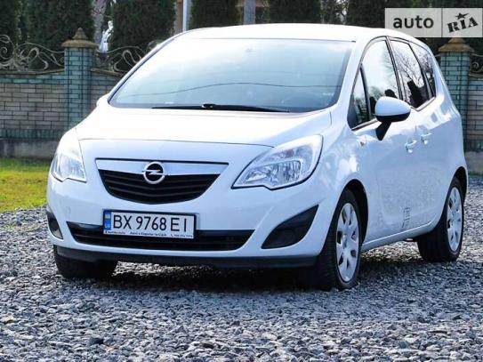 Opel Meriva 2014г. в рассрочку