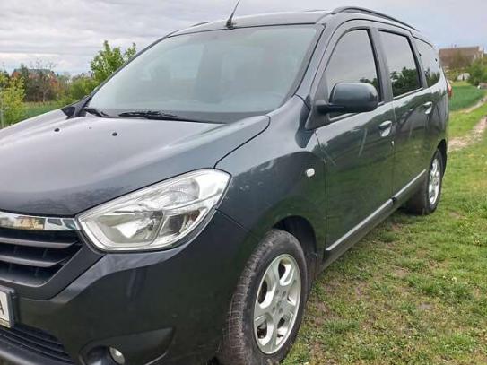 Renault Lodgy 2013г. в рассрочку