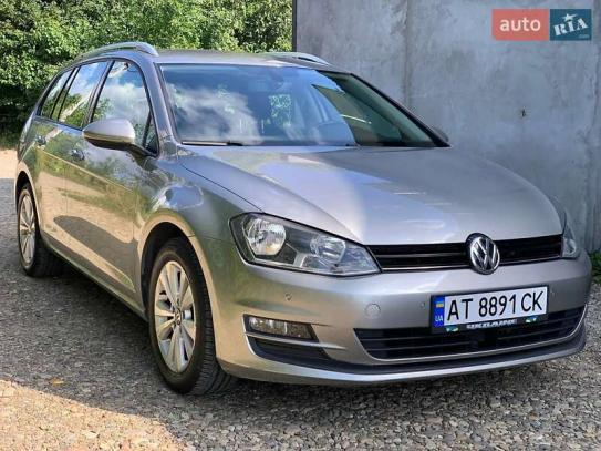 Volkswagen Golf                            2014г. в рассрочку