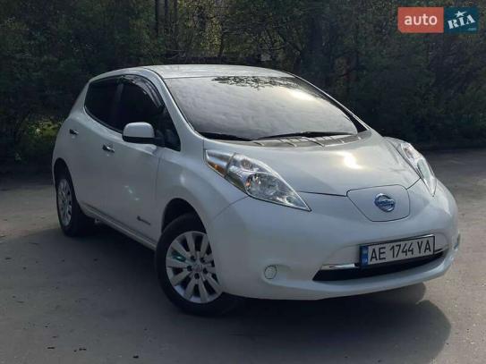Nissan Leaf
                            2016г. в рассрочку
