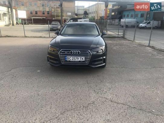 Audi A4                              2016г. в рассрочку
