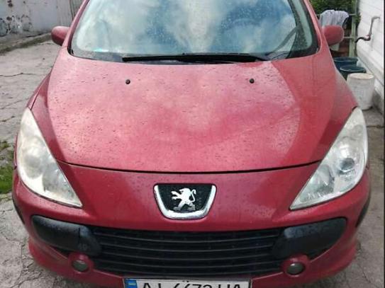 Peugeot 307                             2006г. в рассрочку