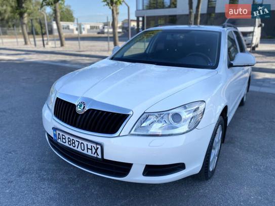 Skoda Octavia                         2012г. в рассрочку