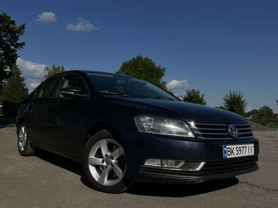 Volkswagen Passat                          2013г. в рассрочку