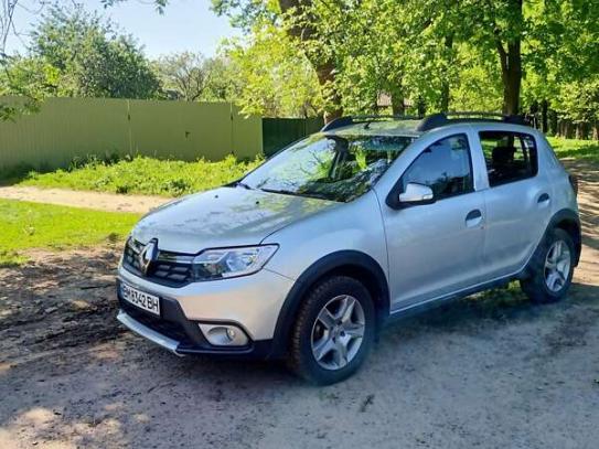 Renault Sandero 2020р. у розстрочку