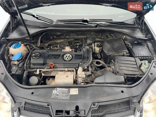 Volkswagen Golf 2008г. в рассрочку