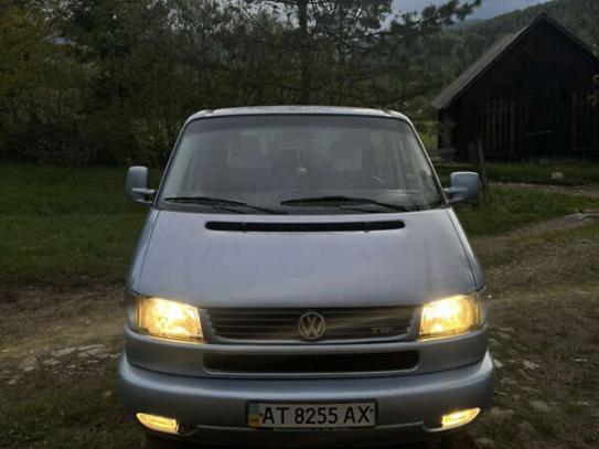 Volkswagen Transporter 2003г. в рассрочку
