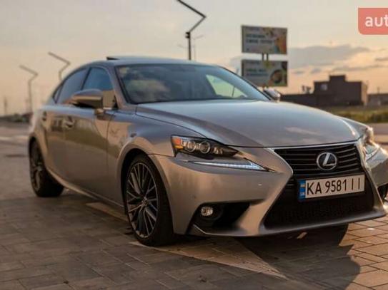 Lexus Is                              2015г. в рассрочку