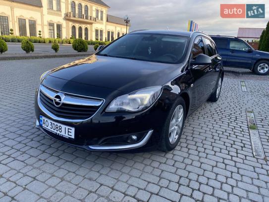 Opel Insignia                        2015г. в рассрочку