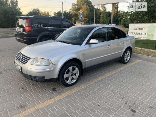 Volkswagen Passat 2001р. у розстрочку