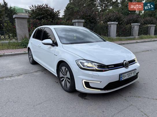Volkswagen E-golf                          2017г. в рассрочку