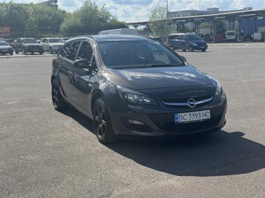 Opel Astra                           2013г. в рассрочку