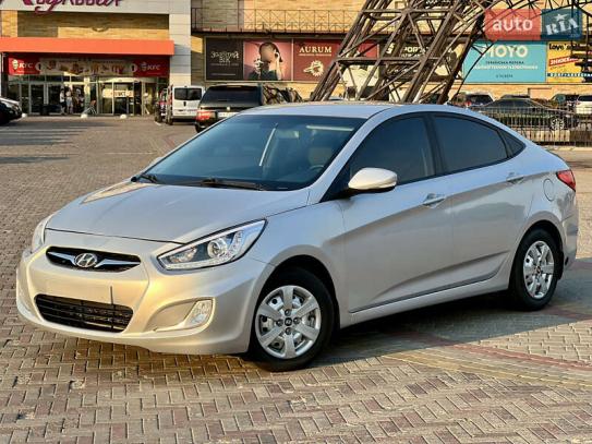 Hyundai Accent 2016г. в рассрочку