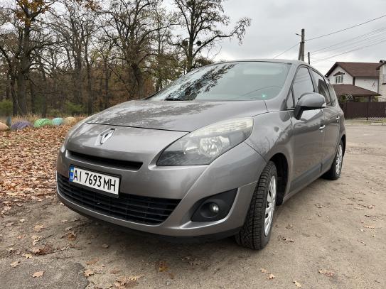 Renault Scenic 2009г. в рассрочку