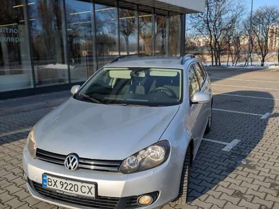 Volkswagen Golf                            2009г. в рассрочку