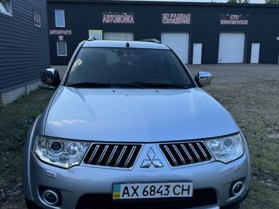 Mitsubishi Pajero sport 2010г. в рассрочку