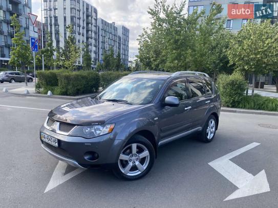 Mitsubishi Outlander xl                    2008г. в рассрочку