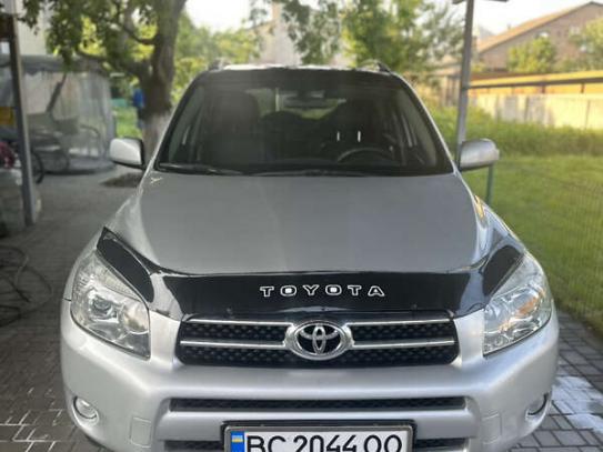 Toyota Rav4                            2007г. в рассрочку