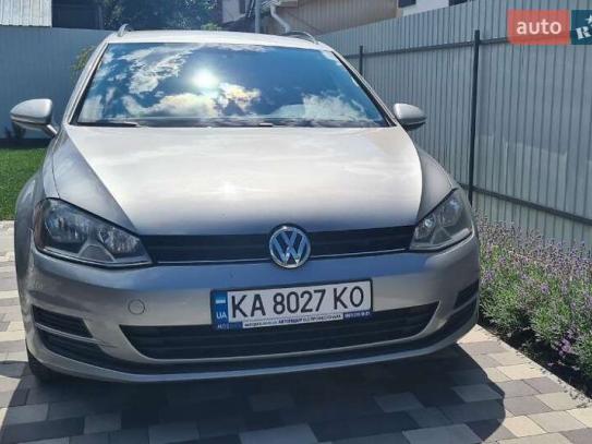 Volkswagen Golf
                            2015г. в рассрочку