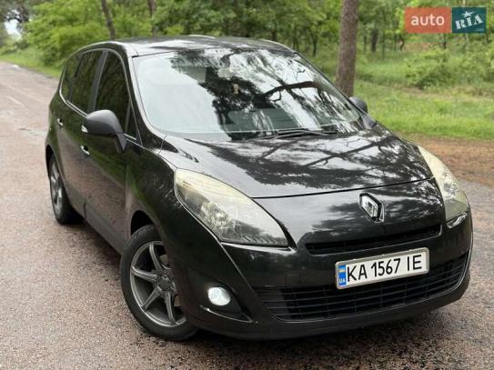 Renault Grand scenic                    2009г. в рассрочку