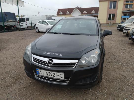 Opel Astra 2011г. в рассрочку