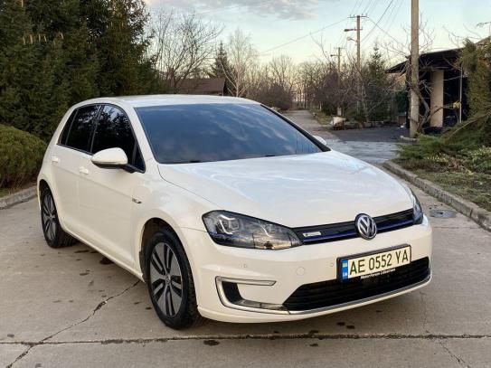 Volkswagen Golf                            2015г. в рассрочку