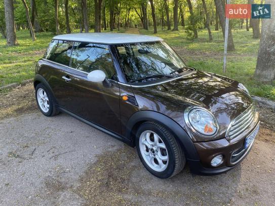 Mini Cooper r56                      2012г. в рассрочку
