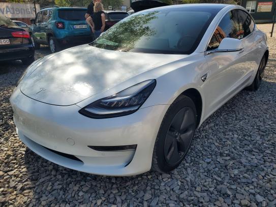 Tesla Model 3 2019г. в рассрочку