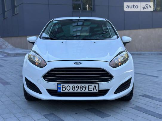 Ford Fiesta 2013г. в рассрочку